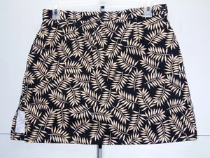 Allison Whitmore Woman's Size 12P Black Fern Pattern Golf Skirt -Pre-worn - Picture 1 of 10