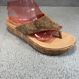 Crocs Damen-Sandale 9 A Leigh Beachy Resort Kreuzfahrt Urlaub Schlangenleder Kork Keilabsatz - Bild 1 von 12