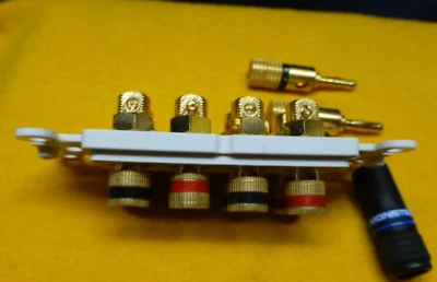 Red 4 Black 4 Pro Home Audio Speaker Wire Connector Screw Lock Ends 3 free extra - Image 1 of 4