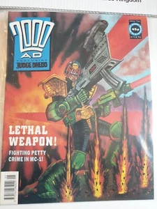2000AD Prog 716, UK comic - Nice VFN+ clean - Featuring JudgeDredd - 2 Feb 1991 - Foto 1 di 3
