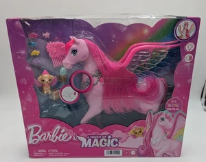 Barbie Mattel Fairytale A Touch of Magic rosa Pegasus mit Welpe - Bild 1 von 4