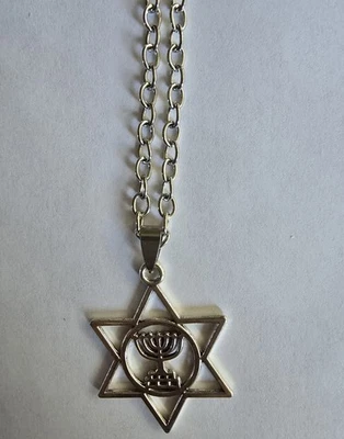 COLLAR PLATA TITANIO CALIDAD HOMBRE GRANDE ESTRELLA DE DAVID MENORÁ HALLAZGO RARO Foto 1 de 4