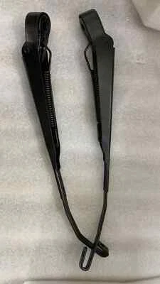 Suzuki Samurai SJ "85-95" 'Windshield Wiper Arm Right Hand Drive (Pair) |Fit For - Image 1 of 4