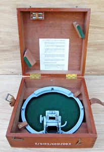 Círculo de acimut vintage con estuche Royal Navy MOD OTAN - 6605-99-460-6573 - Imagen 1 de 24
