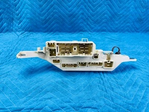 Toyota Land Cruiser Cowl Junction Block Passenger Side 1998-2002 OEM - Picture 1 of 5