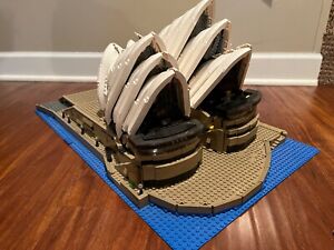 LEGO Creator Expert: Sydney Opera House (10234)