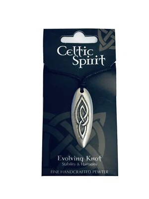 Colgante Celta Escocés Artesanal Cuero Peltre Encaje - Nuevo con Etiquetas Foto 1 de 2