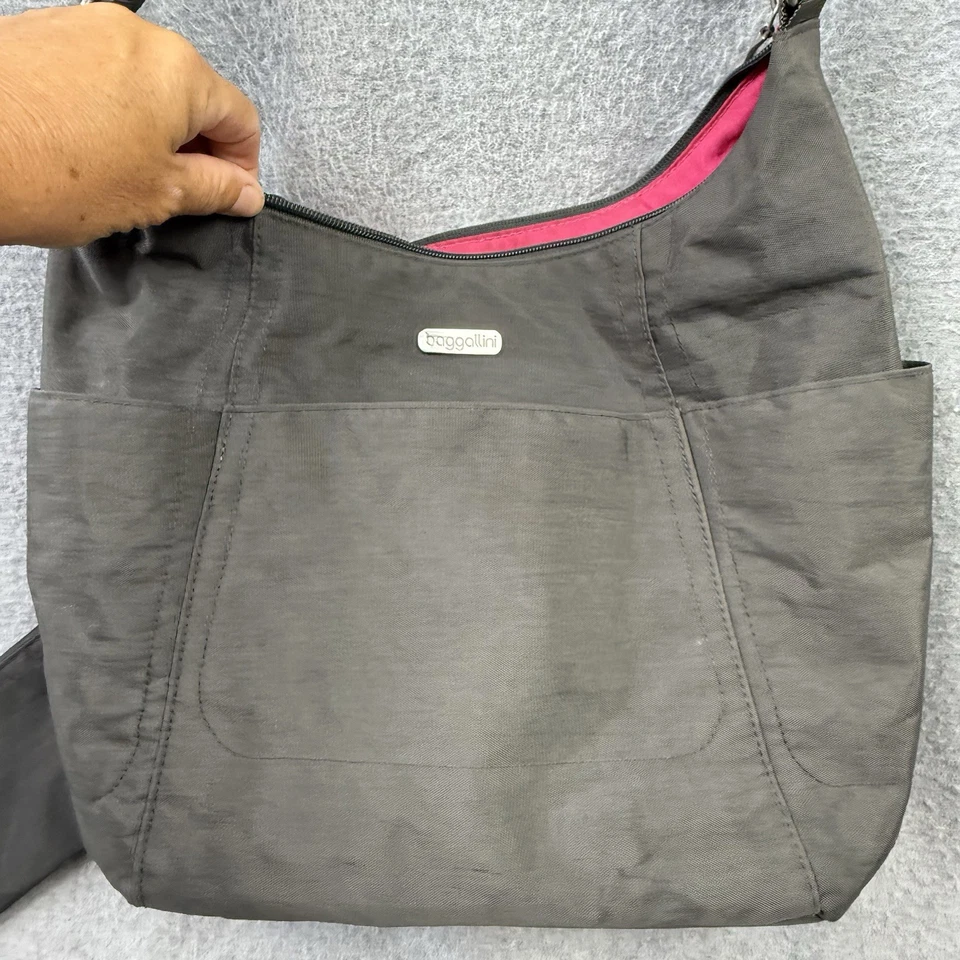 Cartera Baggallini Gris Rosa  Foto 1 de 4