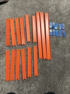 🔥Hotwheels Hot Wheels Track Lot 25 Pieces  - Straight Track & Connectors - Picture 1 of 4