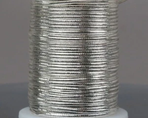 VEEVUS FRANZÖSISCHES LÄTTCHEN - Fliegenbindematerial Spule - silber - mittel & klein - Bild 1 von 2