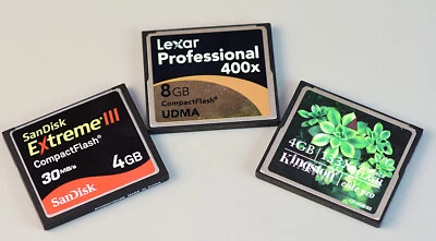 Lot of 3 Compact Flash Cards - KINGSTON / LEXAR / SANDISK (2 4GB and 1 8GB) - Image 1 of 4