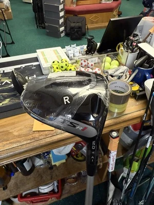 NEW Titleist TSR 1 Driver / 12.0 Degrees / Soft Regular Flex / BRAND NEW / RH - Image 1 of 4