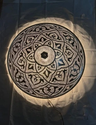 Марокканские потолочные светильники ручной работы с креплением заподлицо золотистого цвета с восходом солнца диаметром 24 дюйма - Изображение 1 из 4