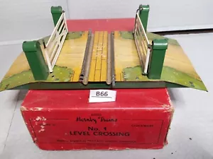 Hornby O Gauge Vehicle Crossing. With Original box. My Ref. (B66). - Picture 1 of 8
