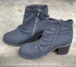 Blowfish Gray Side Zipper Flannel Ankle Wedge Boots Size 8, 3" block heel - Picture 1 of 7
