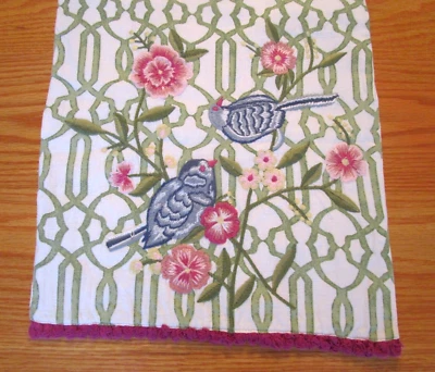 Pier 1 Importaciones Corredor de Mesa Pájaros Bordados Foto 1 de 4