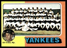 1975 Topps Baseball Team Card - Bill Virdon New York Yankees #611 Set Break NM