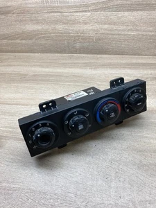OK53C 61 190 OK53C61190 Climate control unit Fits for KIA Carnival - Picture 1 of 7