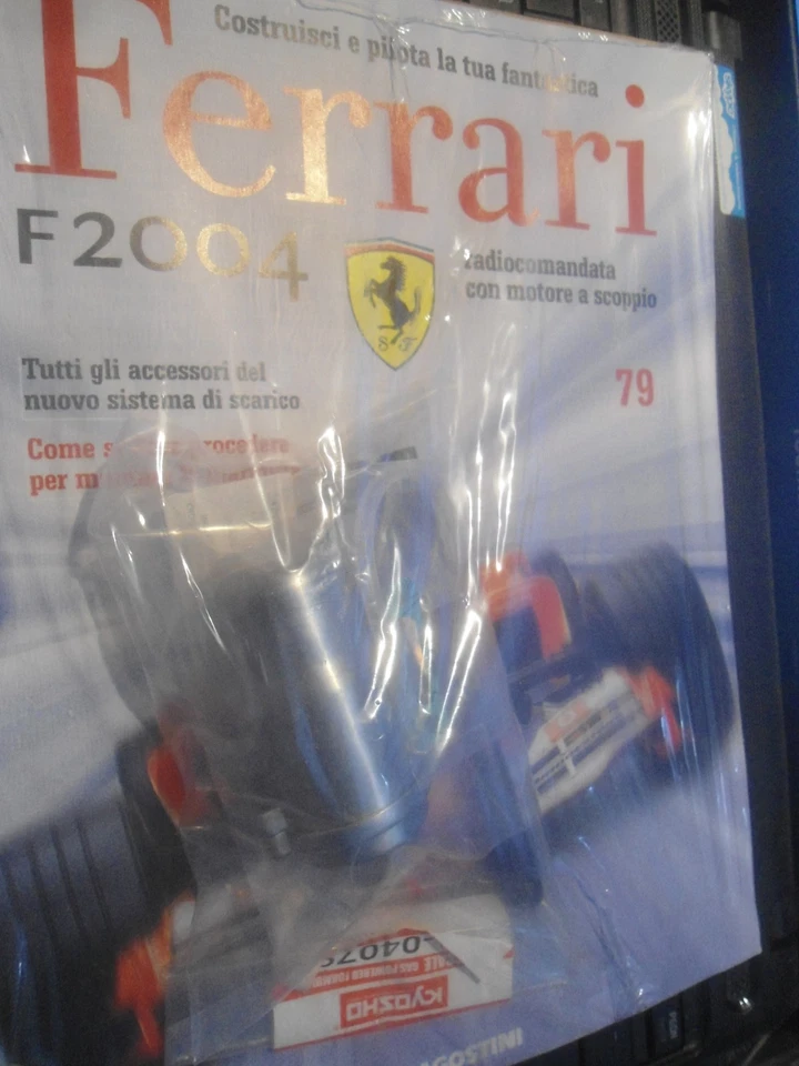 FERRARI F2004 KYOSHO  1/8 - DE AGOSTINI - RICAMBI RC - SCEGLI USCITE + FASCICOLO - Immagine 1 di 1