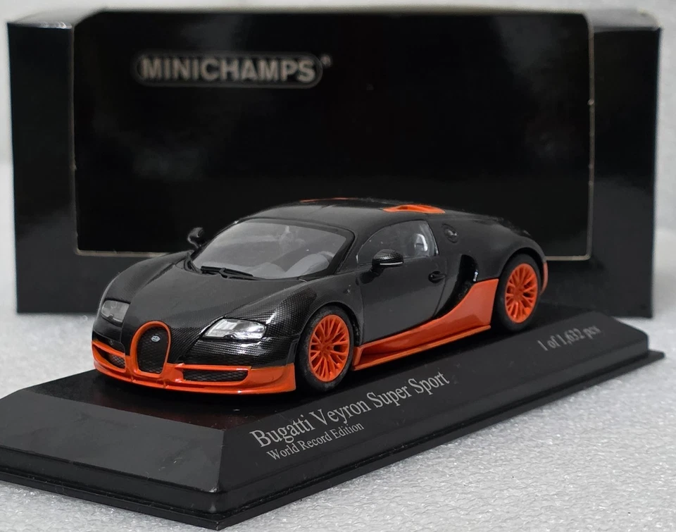 Bugatti Veyron Super Sport 2010 World Record Ed. 1:43 Minichamps 400110840 (15) - Image 1 of 4