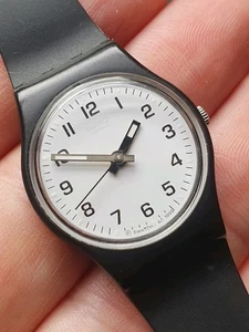 Vintage Swatch LB153 25mm Black Quartz Watch w/Black Buckle Band & Battery - Picture 1 of 5