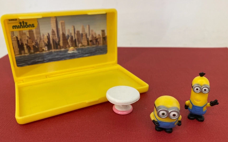 Thinkway Toys ☆ MINIONS Despicable Me ☆Movie Scene Micro 2cm Figure Mini Playset Foto 1 de 4