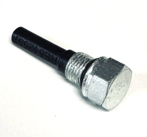John Deere Fitting RE542557 w O-ring & Pin - Picture 1 of 3