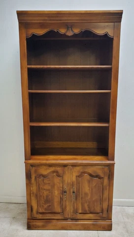 Ethan Allen Bookcase  French Country Display Cabinet Shell Carved Fin. 236 A Cover