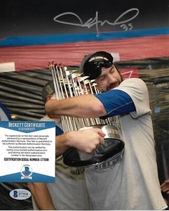 Foto 8x10 firmada por Jason Hammel Chicago Cubs 2016 serie mundial con certificado de autenticidad Beckett - Imagen 1 de 1
