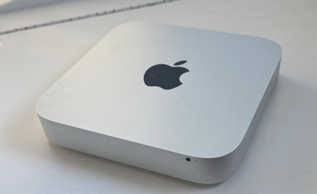 Apple Mac mini Intel Core i5 2nd Gen. Desktops & All-In-One 