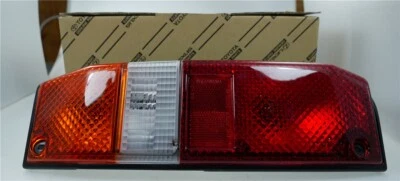 TOYOTA LandCruiser J7 Original Heckleuchte Rücklicht Rückleuchte hochgelegt NEU Foto 1 de 2