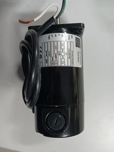 Bodine Electric Company 0043 DC Motor and 0990 Bracket - Picture 1 of 11