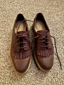 CLARKS Somerset Griffin Mabel Oxfords Burgundy Kiltie Flats Women's US 6.5 - Picture 1 of 5