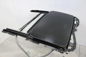 Ford Fusion 2013-2020 techo corredizo techo corredizo OEM DS7315B689AE - Imagen 1 de 13