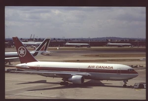 Orig 35mm airline slide Air Canada 767-233ER C-GAVA - Picture 1 of 1