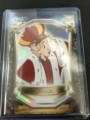2025 Topps Disney Wonder Arthur La Espada y los Encantamientos de Piedra E-4 Foto 1 de 2