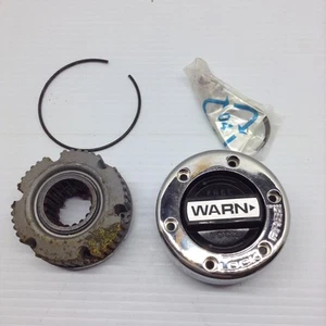 ONE (1) WARN 9790 LOCKING HUB 19 SPLINE MANUAL 4X4 SINGLE - Picture 1 of 7