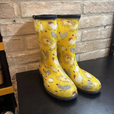 Botas Sloggers para mujer jardín/lluvia 7 diseño de pollo amarillo narciso EE. UU. Foto 1 de 4