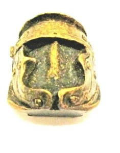 BRAND NEW - ROMAN GLADIATOR/CENTURION HELMET - FRIDGE MAGNET - UNUSUAL PIECE - Picture 1 of 1