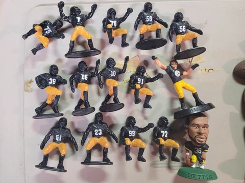 15pc lot Pittsburgh Steelers collectibles figures, Bettis headliner Cover