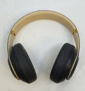 Beats Studio3 Wireless Noise Cancelling Over-Ear Headphone - Picture 1 of 5