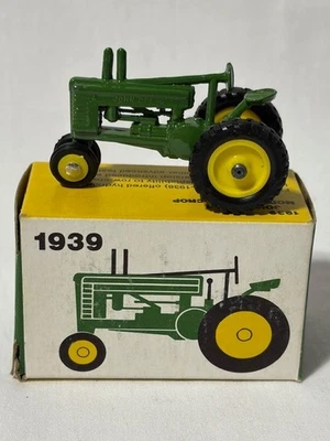 ERTL John Deere 1939 Model A Row Crop Green Tractor, NIB, 1/64 - Image 1 of 3