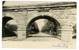 Cuba NY -VIADOTTO FERROVIARIO SU STRADA SUD- RPPC P.H. Cartolina Kellogg - Foto 1 di 2