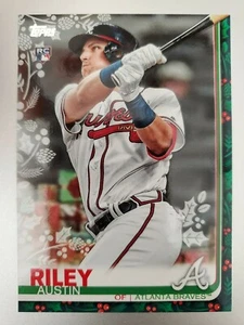 2019 Topps Holiday Baseball Austin Riley Christmas Variation RC SP 063 Code - Bild 1 von 3