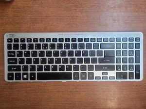 ORIGINAL ACER ASPIRE V5-571P-6866 V5-571 15.6" LAPTOP KEYBOARD TRIM 60.4VM16.002 - Picture 1 of 2