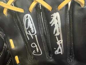 Cecil Fielder Autographed Franklin ProFlex Baseball Glove w/inscription - Picture 1 of 5