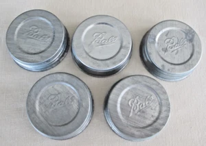 MENGE 5 VINTAGE KUGEL ZINK & PORZELLAN EINMACHGLAS DECKEL TOP ZUSTAND - Bild 1 von 3