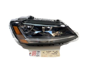 2017 2018 VOLKSWAGEN JETTA SEDAN RIGHT SIDE HEADLIGHT TYC - Picture 1 of 12