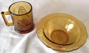 Tazza Tiara Indiana Vetro Ambra Nursery Rhyme Madre Oca Ciotola Set 2 Pezzi Adesivo - Foto 1 di 11