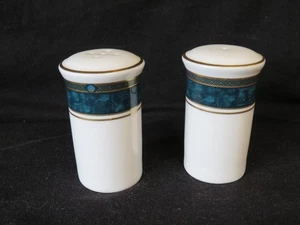 Royal Doulton Biltmore H5189 Salt & Pepper Shakers – Bone China – Excellent - Picture 1 of 5